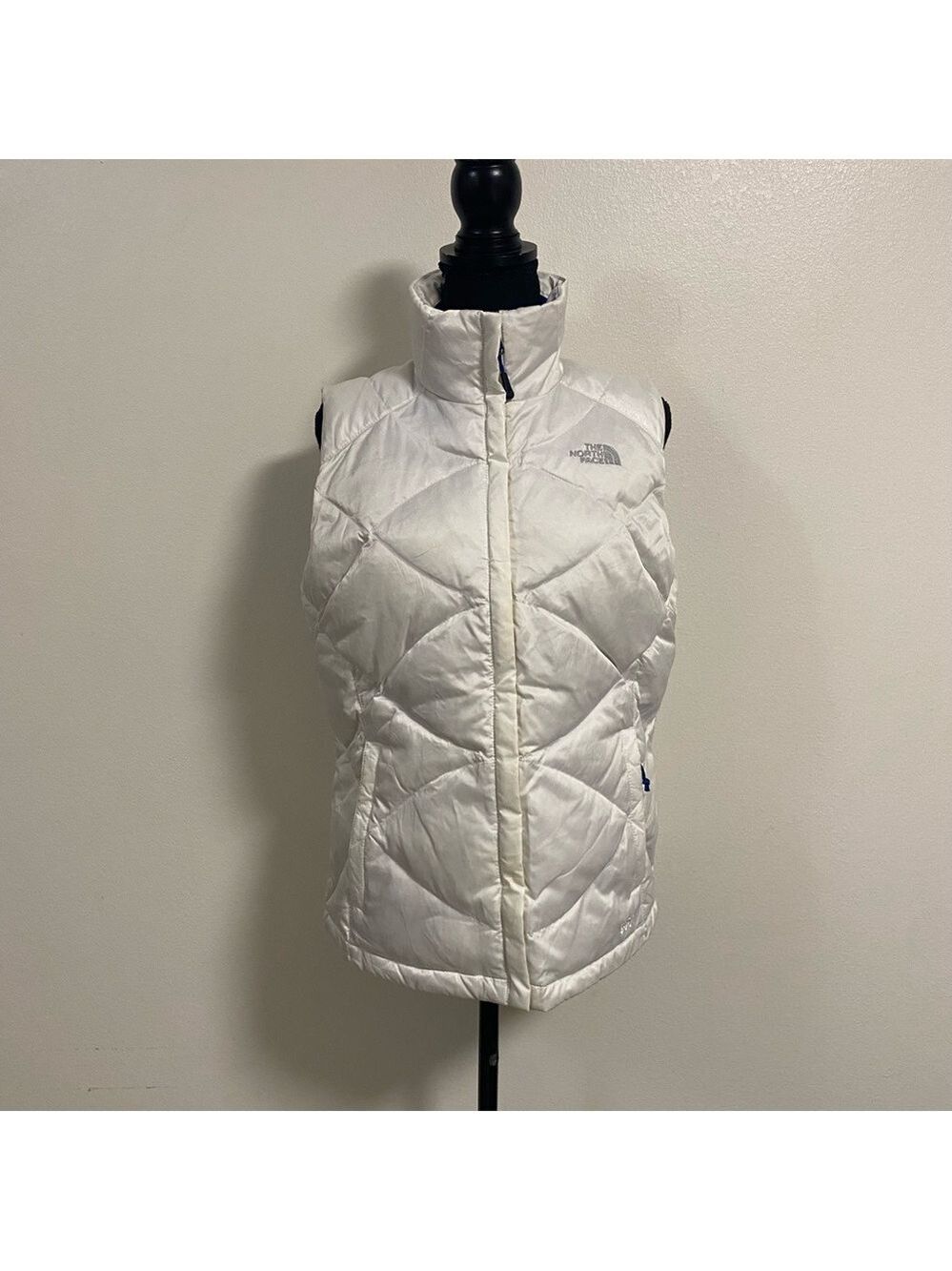 The North Face Vest Women's Size Medium White Quilted 550 down Puffer Vest